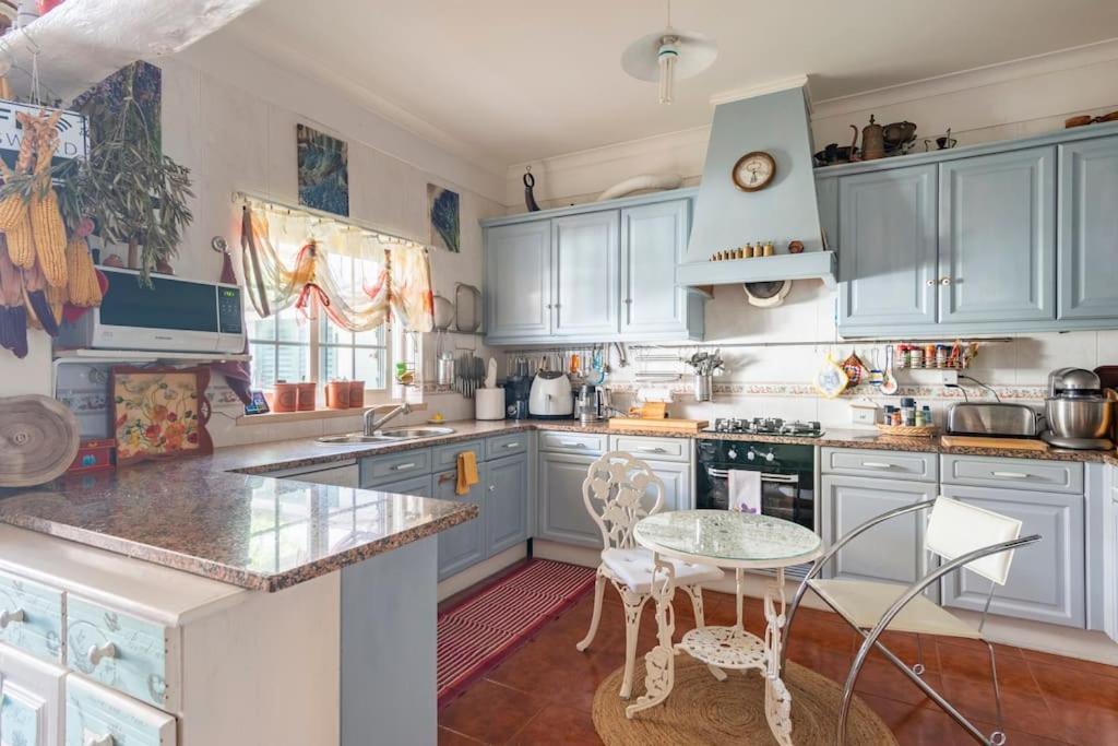 Suite Mendanha Samora Correia Exteriér fotografie