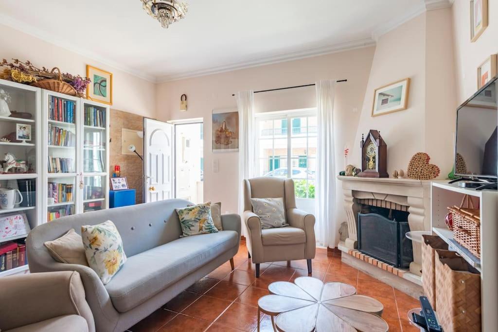 Suite Mendanha Samora Correia Exteriér fotografie